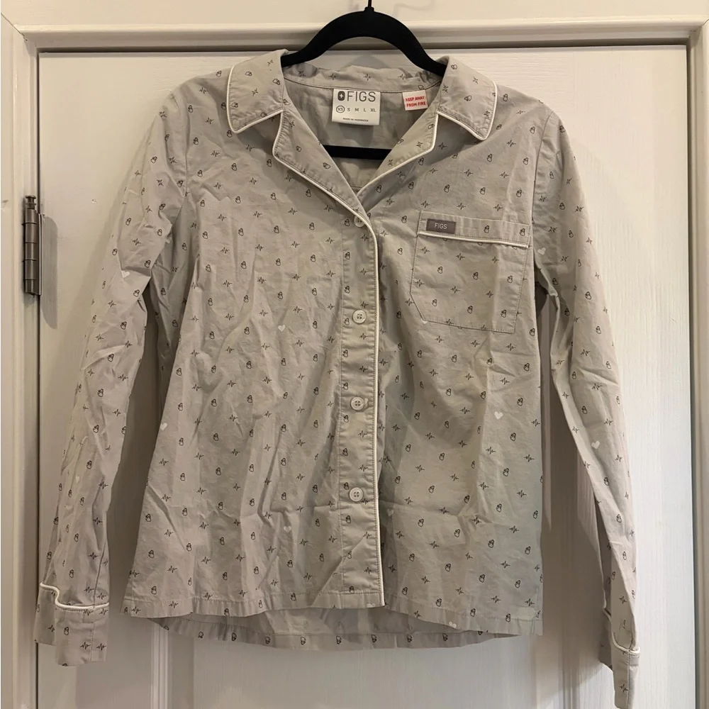 Figs Heartbeat 100% Cotton Pajama Top (XS) - Picture 3 of 8